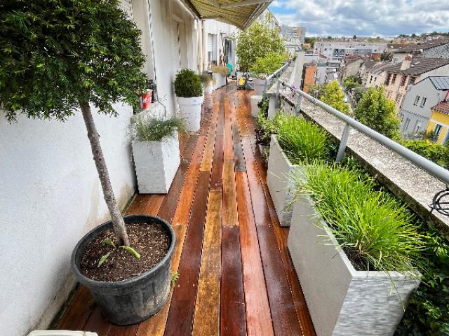 TERRASSE EN BOIS : LE RÉEMPLOI, UNE SOLUTION ÉCOLOGIQUE 