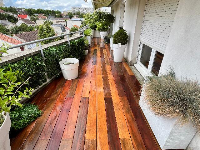 TERRASSE EN BOIS : LE RÉEMPLOI, UNE SOLUTION ÉCOLOGIQUE 